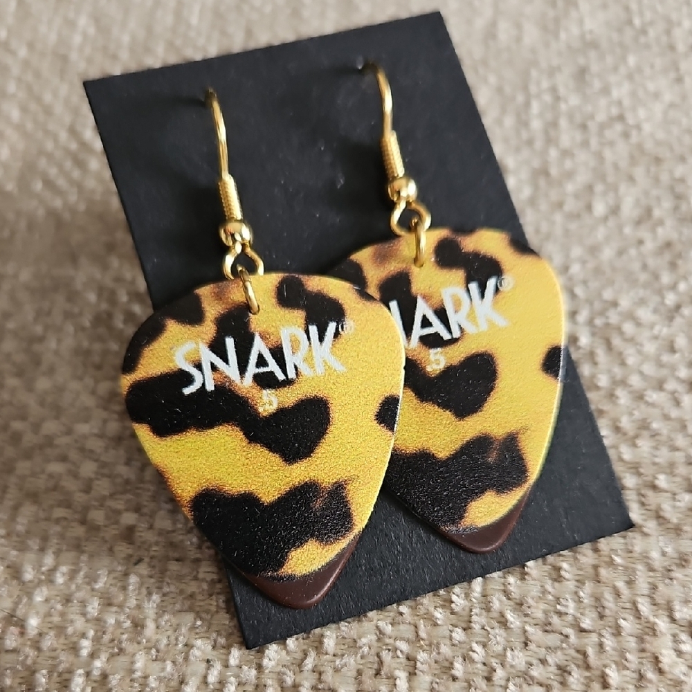 SNARK Leopard Guitar Pick Dangle Earrings - Yellow & Black